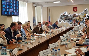 Хусейн Плиев принял участие в круглом столе по вопросам развития металлургии в Государственной думе
